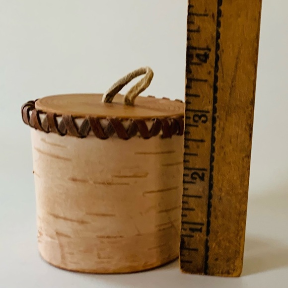 Handcrafted tree bark jar - Picture 3 of 9